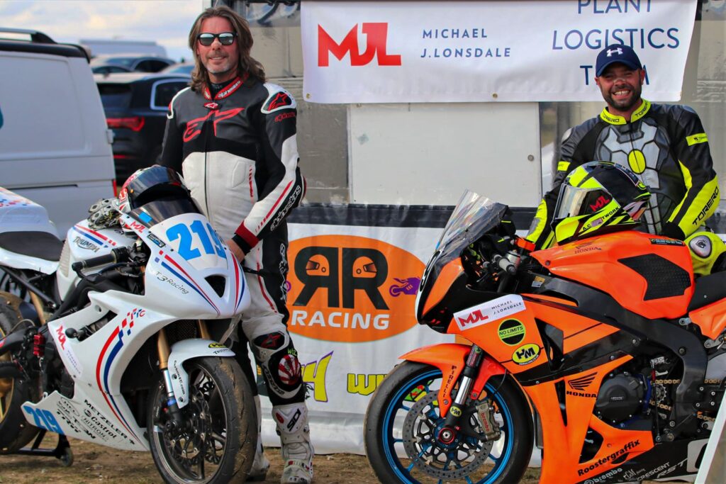 MJL Racing team photo at Snetterton